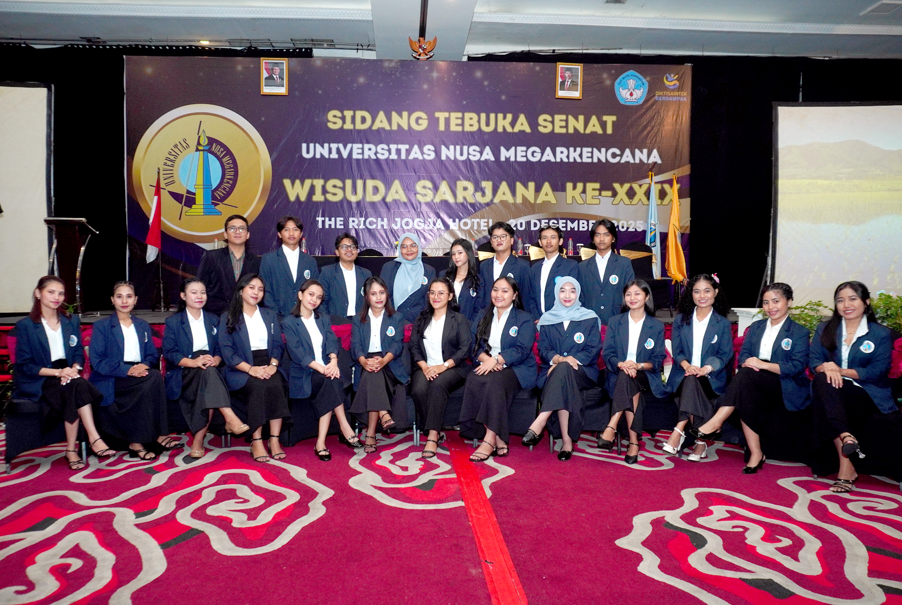 Paduan Suara Gita Nusa Universitas Nusa Megarkencana Yogyakarta ( 4 )