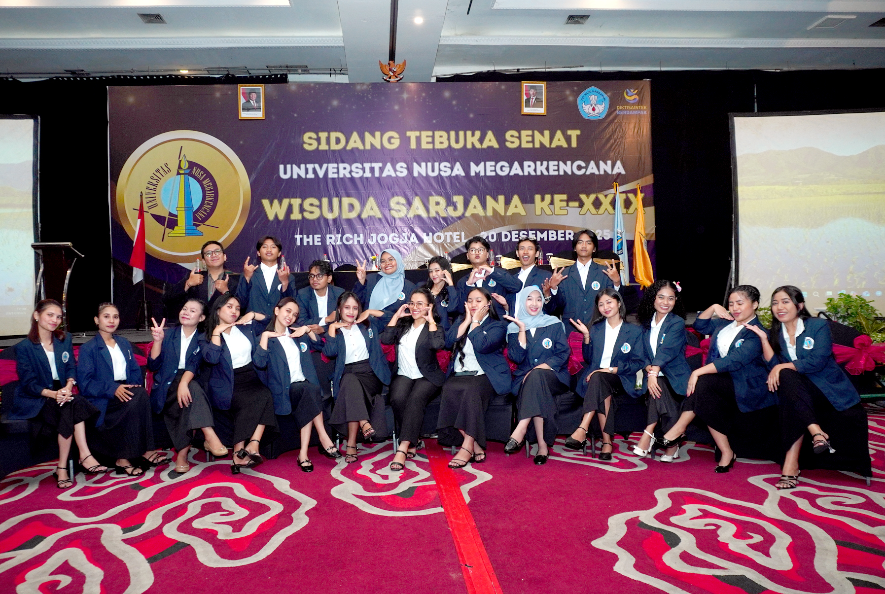 Paduan Suara Gita Nusa Universitas Nusa Megarkencana Yogyakarta ( 5 )