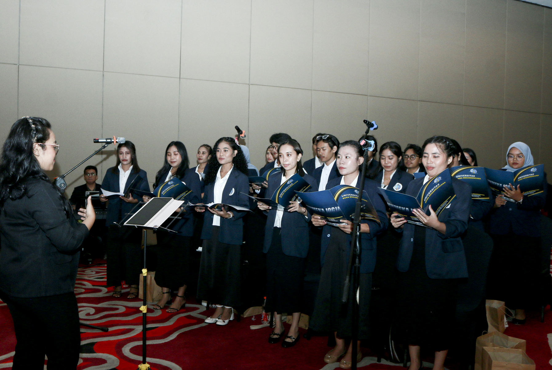 Paduan Suara Gita Nusa Universitas Nusa Megarkencana Yogyakarta